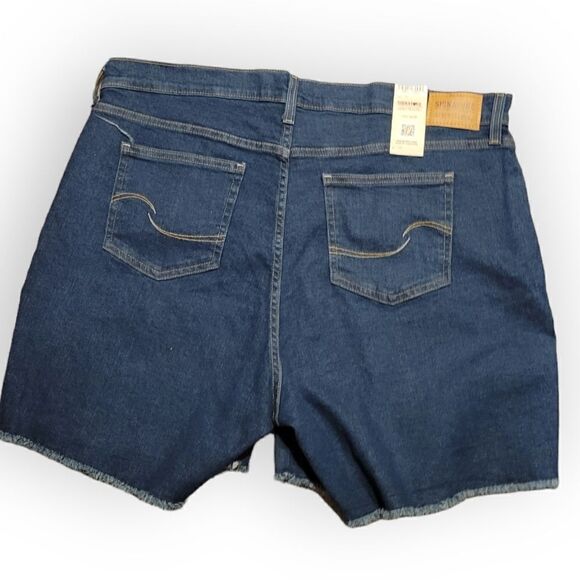 LEVI'S Signature Heritage Hi-Rise 5 inch Cutoff Jean Shorts NWT 20  Waist 35 - Picture 2 of 4